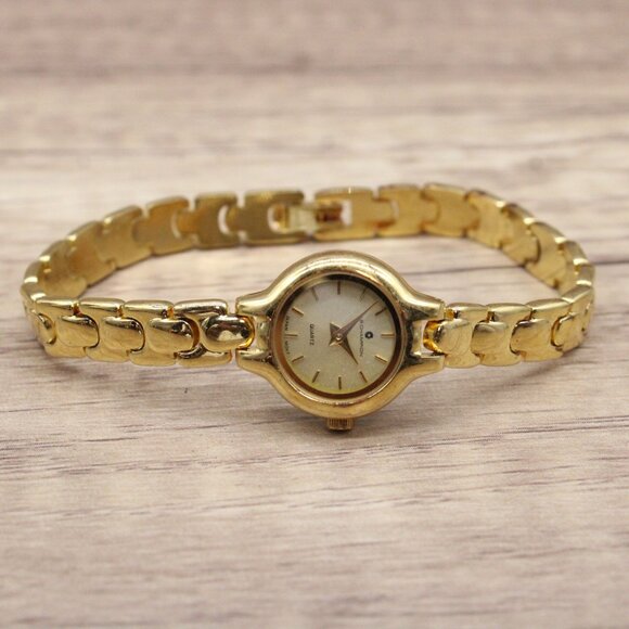 J.B Champion Watch Womens Gold Tone Stainless Steel Classic Gold Quartz Dial - Picture 5 of 8